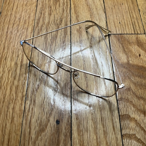 Gold clear aviators 😍😍🔥🔥 - Picture 2 of 3